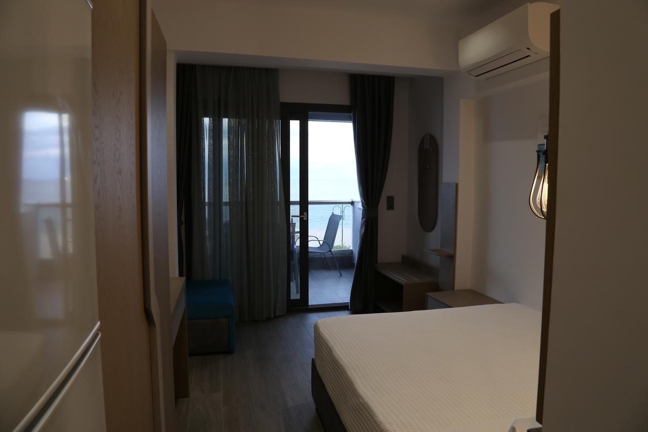 Amalia Rooms Sea View Vrasná Dış mekan fotoğraf